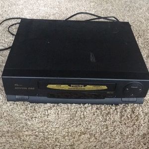 VCR video recorder player 110-220 V